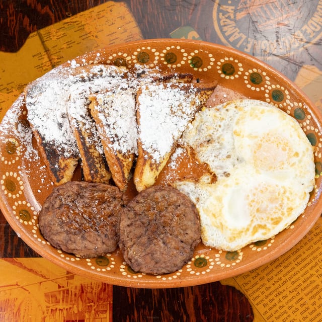 French Toast, 2 Eggs.